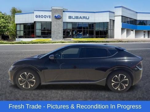 Used 2022 Kia EV6 Wind AWD/4WD image 2