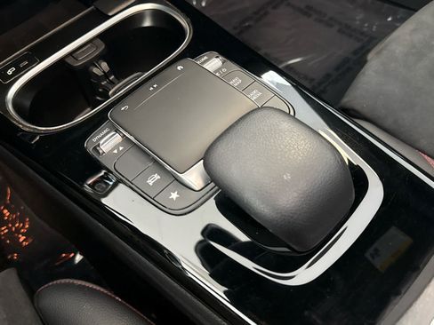 Used 2023 Mercedes-Benz CLA 250 4MATIC image 19