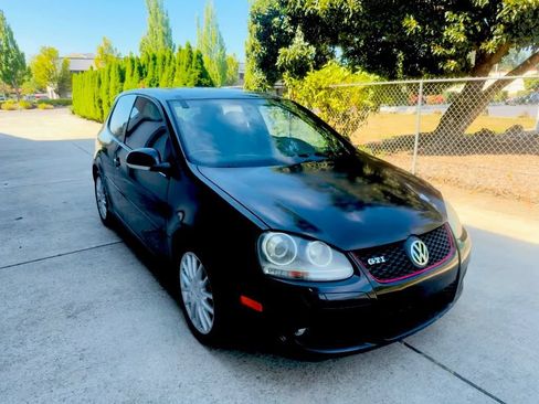 Used 2006 Volkswagen GTI 2.0T 2-Door FWD image 7