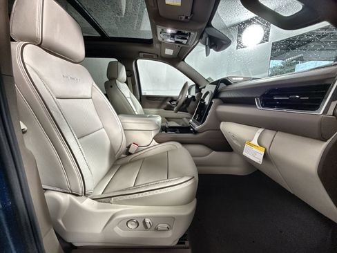New 2026 GMC Yukon XL Denali w/ Sun & Power Step Package image 28