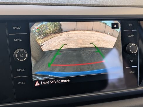 Used 2023 Volkswagen Taos SE image 27