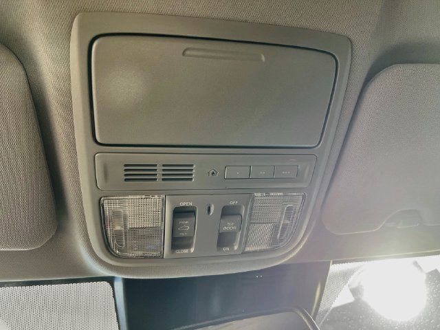 Used 2022 Honda CR-V EX-L image 20