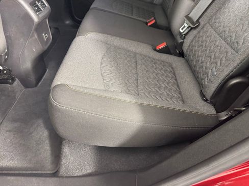 Used 2024 Chevrolet Equinox LT image 25