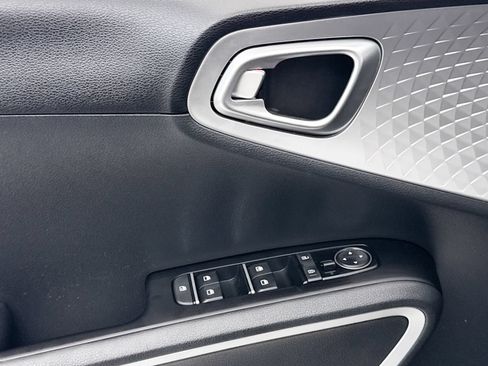 Certified 2022 Kia Soul X-Line FWD image 27