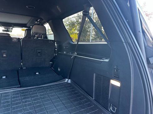 Used 2020 Lincoln Navigator L Reserve w/ Equipment Group 208A Reserve image 38