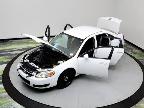 Used 2016 Chevrolet Impala Police FWD image 31