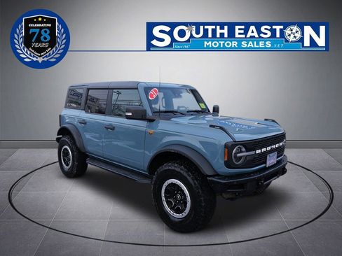 Used 2021 Ford Bronco Badlands image 2