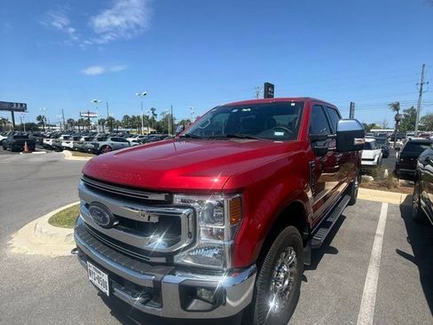 Used 2021 Ford F250 XLT w/ XLT Premium Package image 2