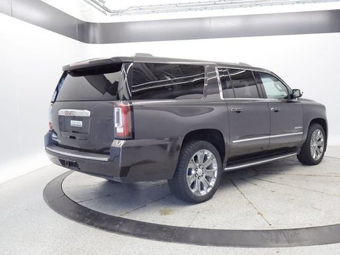 Used 2016 GMC Yukon XL Denali w/ Open Road Package AWD/4WD image 6