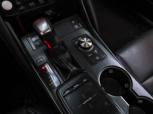 Used 2022 Lexus IS 350 F Sport image 24