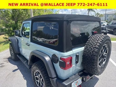 Used 2024 Jeep Wrangler Rubicon AWD/4WD image 10