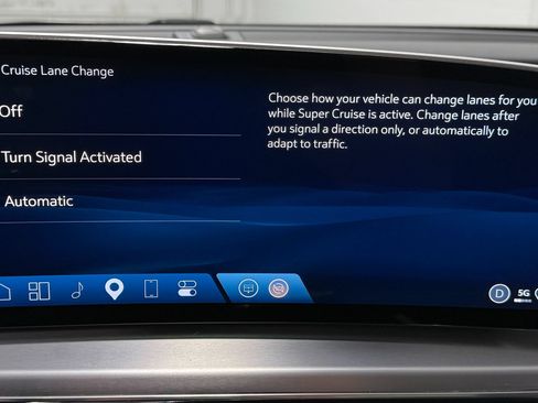 Used 2024 Cadillac Lyriq Sport RWD image 33