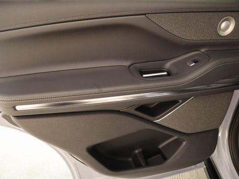 New 2025 Lincoln Navigator Reserve image 18