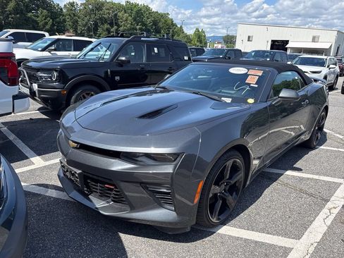 Used 2016 Chevrolet Camaro SS RWD image 18
