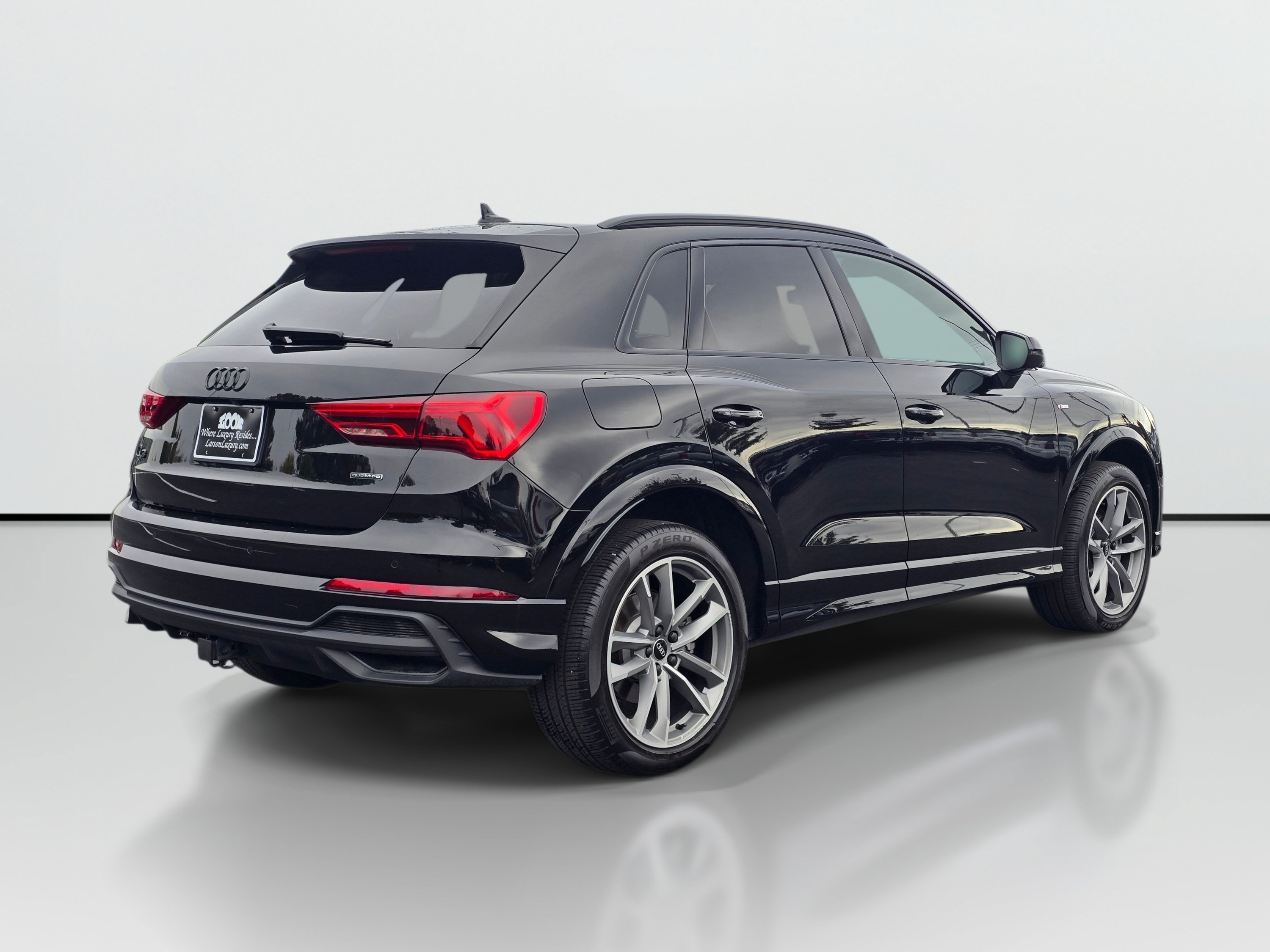 Used 2023 Audi SQ5 Prestige w/ Prestige Package AWD/4WD image 5