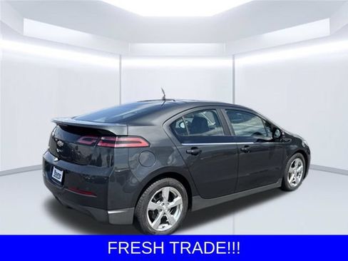 Used 2015 Chevrolet Volt Premium w/ Premium Trim Package FWD image 4