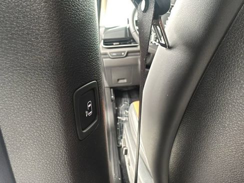 New 2026 Kia Carnival EX image 18