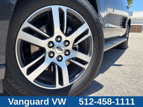 Used 2024 Ford Expedition Max Limited RWD image 3