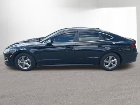 Used 2020 Hyundai Sonata SE FWD image 2