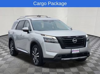 Used 2024 Nissan Pathfinder Platinum w/ Cargo Package FWD video 2