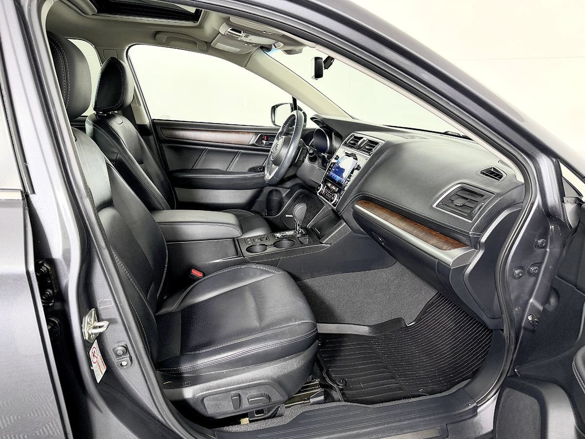 Used 2019 Subaru Outback 3.6R Limited AWD/4WD image 49