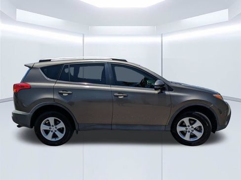 Used 2014 Toyota RAV4 XLE FWD image 5