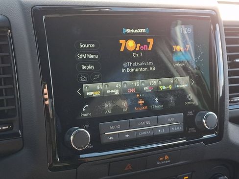 Used 2023 Nissan Frontier PRO-4X w/ Pro Convenience Package image 17