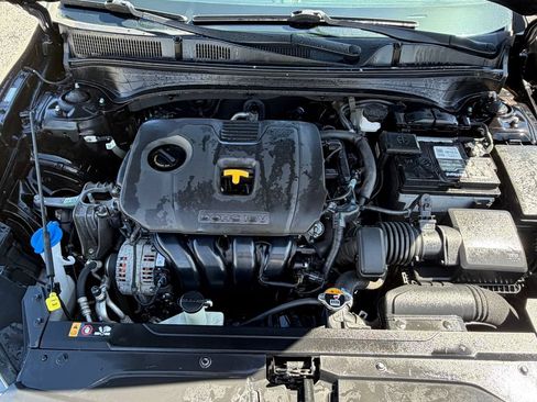 Used 2021 Kia Forte LXS FWD image 21
