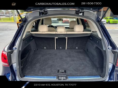 Used 2021 Mercedes-Benz GLC 300 image 5