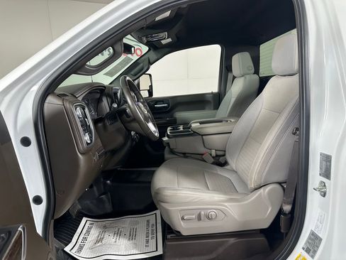 Used 2022 GMC Sierra 3500 SLE w/ Remote Start Package AWD/4WD image 14
