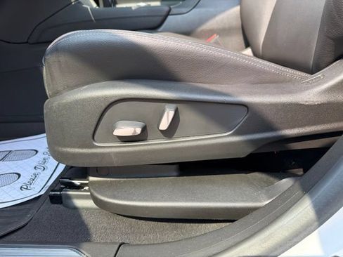 Used 2024 Cadillac XT5 Luxury w/ LPO, Floor Liner Package AWD/4WD image 14