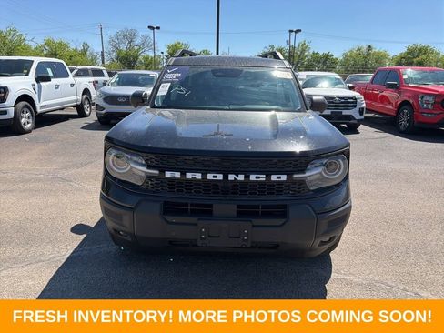 Used 2025 Ford Bronco Sport Outer Banks w/ Outer Banks Tech Package+ image 2