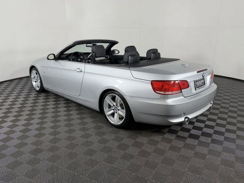 Used 2008 BMW 335i Convertible w/ Premium Pkg image 5