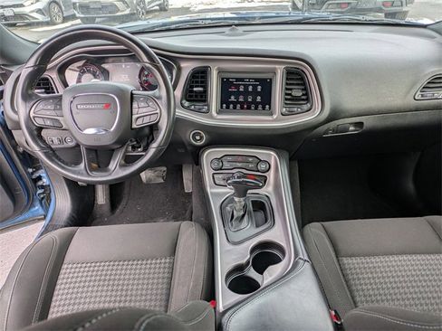 Used 2022 Dodge Challenger SXT w/ Driver Convenience Group image 19