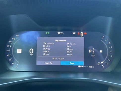 Certified 2026 Volvo XC40 B5 Plus w/ Protection Package Premier image 18