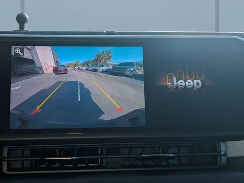 Used 2024 Jeep Gladiator Sport AWD/4WD image 20