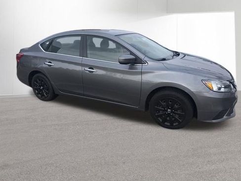 Used 2017 Nissan Sentra SV image 8