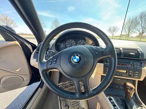 Used 2005 BMW 325Ci Convertible image 22