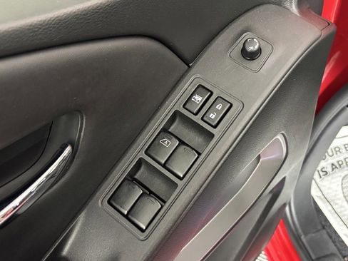 Used 2022 Nissan Frontier SV image 14