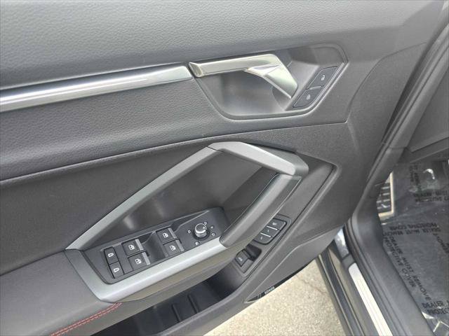 Used 2025 Audi Q3 2.0T Premium Plus w/ Premium Plus Package AWD/4WD image 22