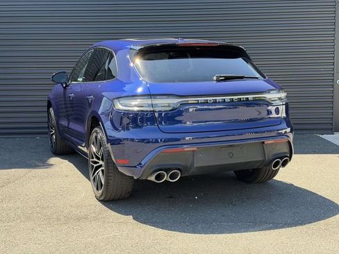 Certified 2024 Porsche Macan AWD/4WD image 3