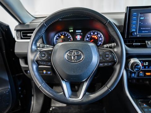 Used 2020 Toyota RAV4 XLE Premium image 30