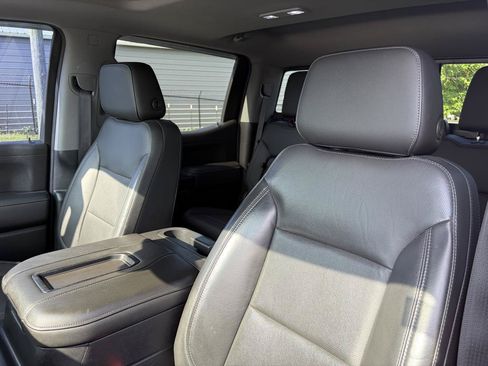 Used 2019 GMC Sierra 1500 SLT w/ SLT Premium Plus Package AWD/4WD image 17