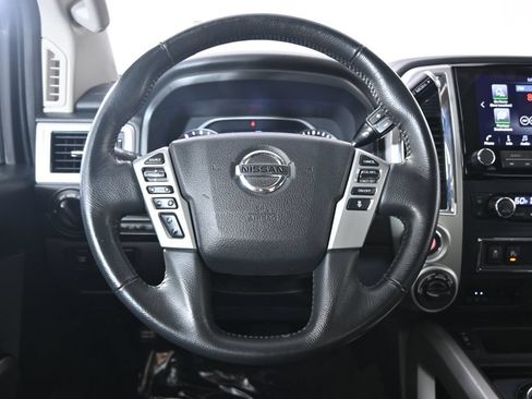 Used 2021 Nissan Titan SV w/ SV Convenience Package AWD/4WD image 34