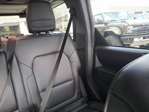 New 2025 Ford Bronco Badlands AWD/4WD image 14