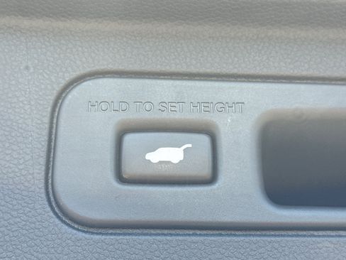 Used 2024 Honda Pilot EX-L image 10