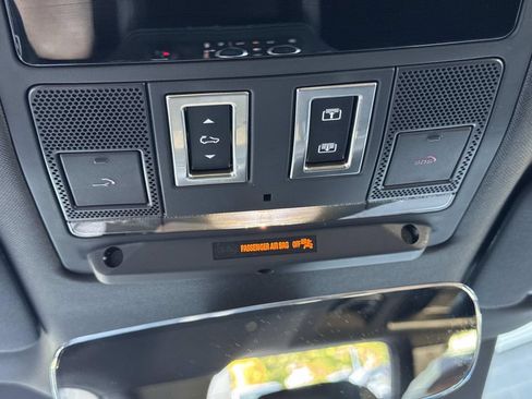 Certified 2023 Land Rover Defender 110 S AWD/4WD image 21