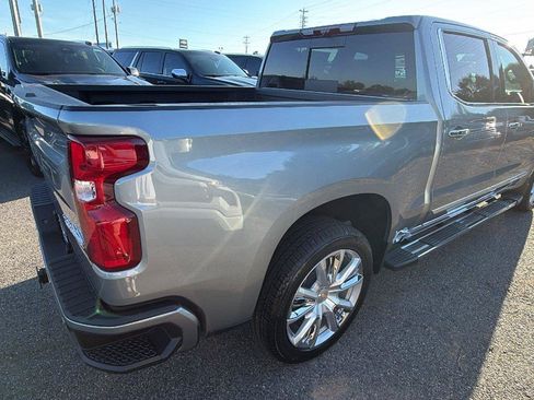 New 2026 Chevrolet Silverado 1500 High Country w/ High Country Premium Package AWD/4WD image 8