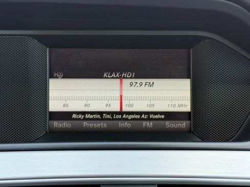 Used 2013 Mercedes-Benz C 250 Sedan image 35