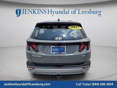 Certified 2025 Hyundai Tucson SE AWD/4WD image 6